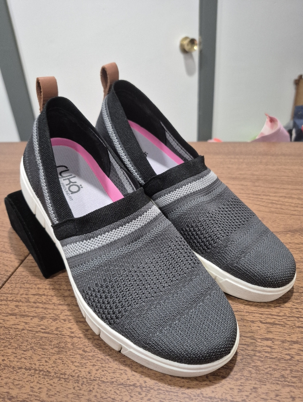 EUC Ryka Hera Slip On Sneakers